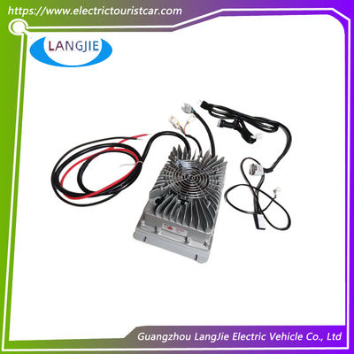 سعر جيد شاحن بطاريات السيارات الذكية على متن الطائرة 48 فولت سيارة النادي لشاحنات بطاريات تلقائية الانترنت